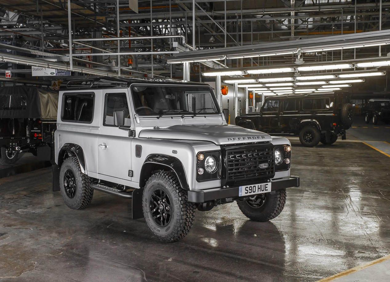 Land Rover Defender ‘dos millones’, subastado por una buena causa