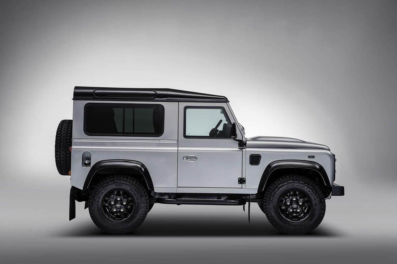 Land Rover Defender ‘dos millones’, subastado por una buena causa