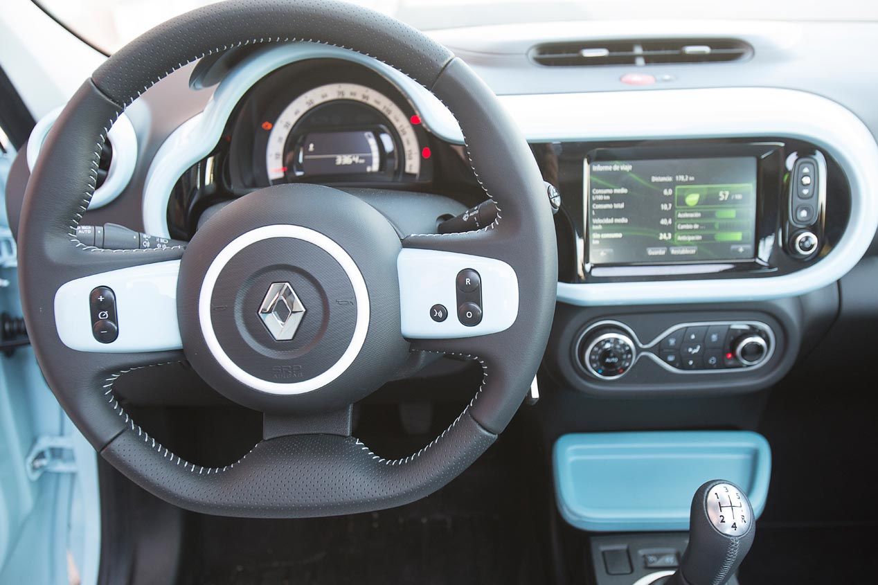 Comparativa: Renault Twingo 1.0 vs Smart Forfour 1.0
