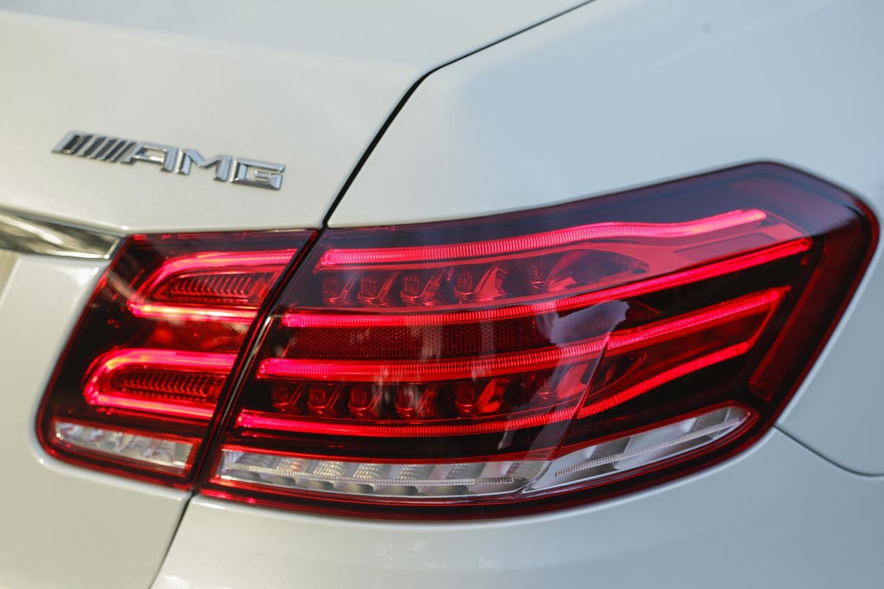 Prueba: Mercedes E63 AMG 557 4Matic, locomotora AMG