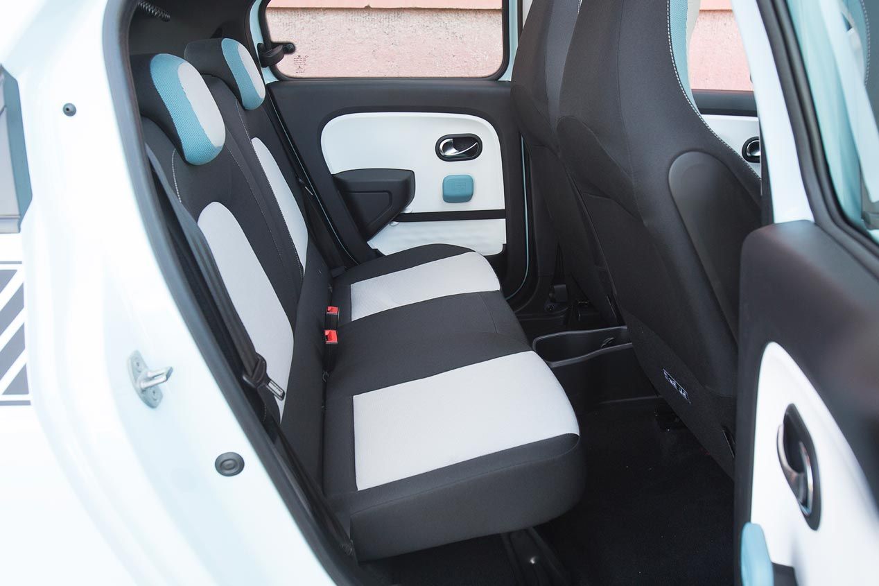 Comparativa: Renault Twingo 1.0 vs Smart Forfour 1.0
