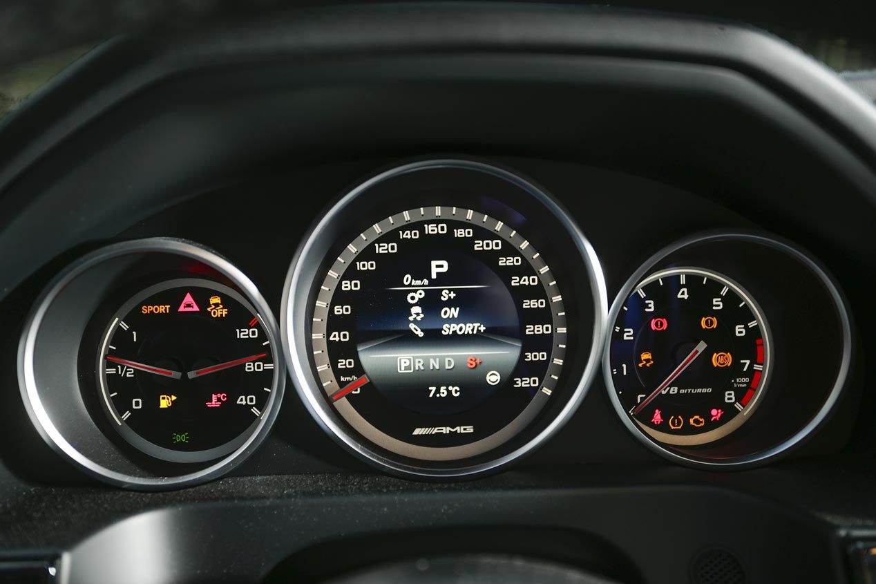 Prueba: Mercedes E63 AMG 557 4Matic, locomotora AMG