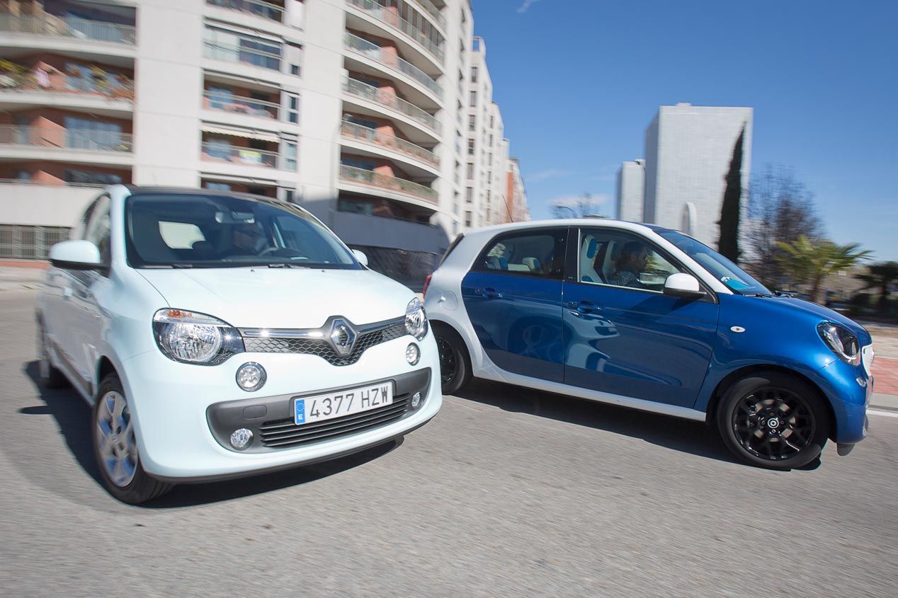 Comparativa: Renault Twingo 1.0 vs Smart Forfour 1.0