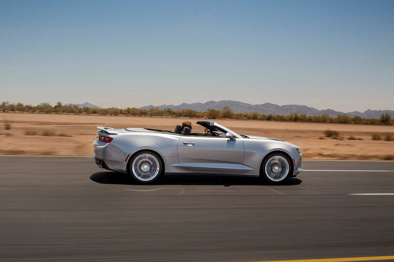 Chevrolet Camaro Convertible 2016, músculo al aire libre