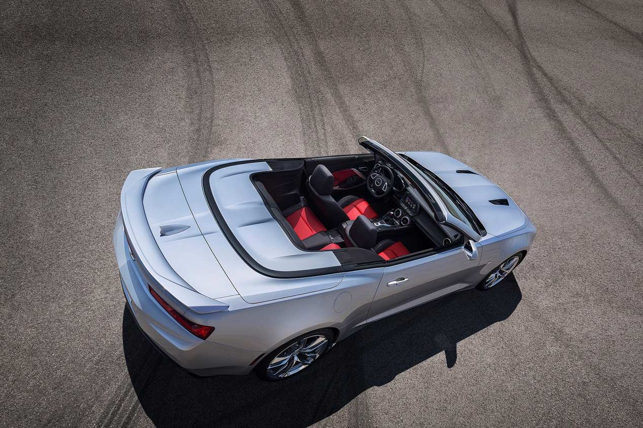 Chevrolet Camaro Convertible 2016, músculo al aire libre