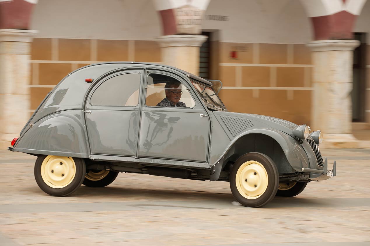 Citroën 2CV y C4 Cactus, vidas paralelas