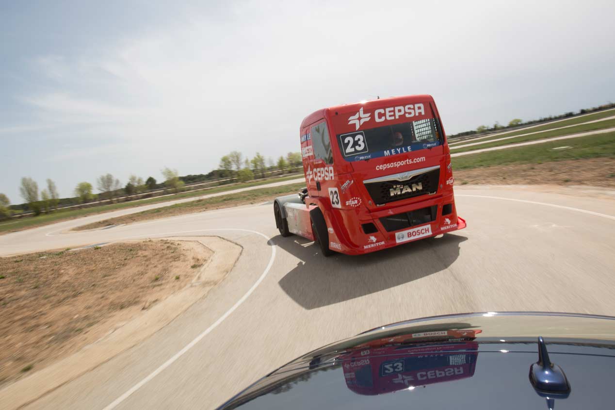 El camión de Antonio Albacete vs Audi RS7 Sportback
