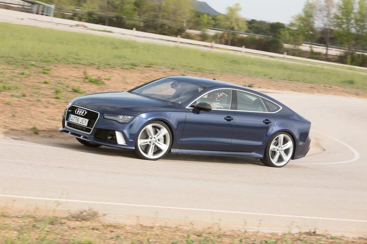 El camión de Antonio Albacete vs Audi RS7 Sportback