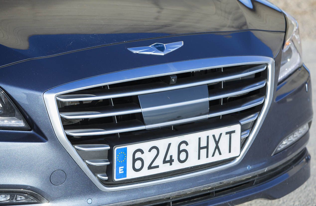 Hyundai Genesis Sedán 3.8 GDI V6, 'Lord Confort'