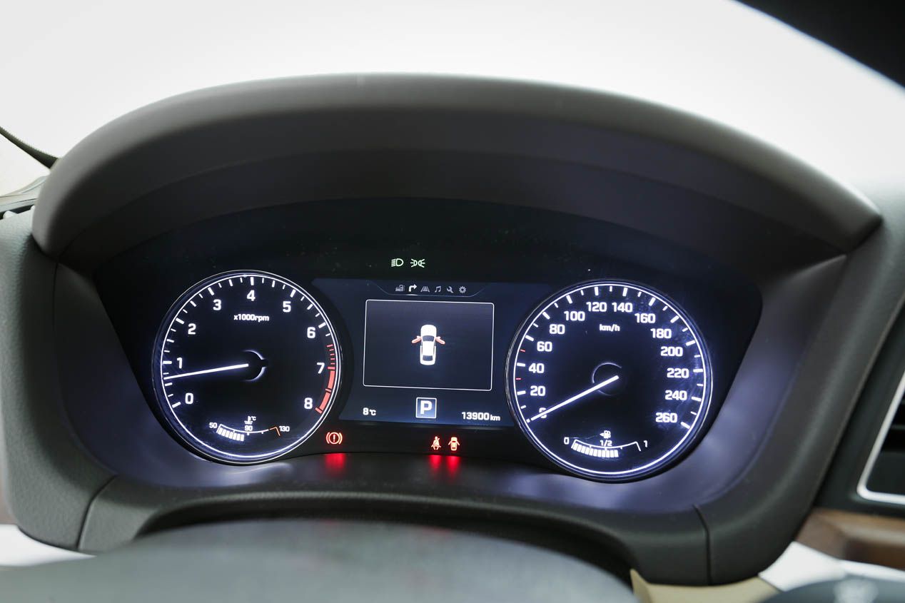 Hyundai Genesis Sedán 3.8 GDI V6, 'Lord Confort'