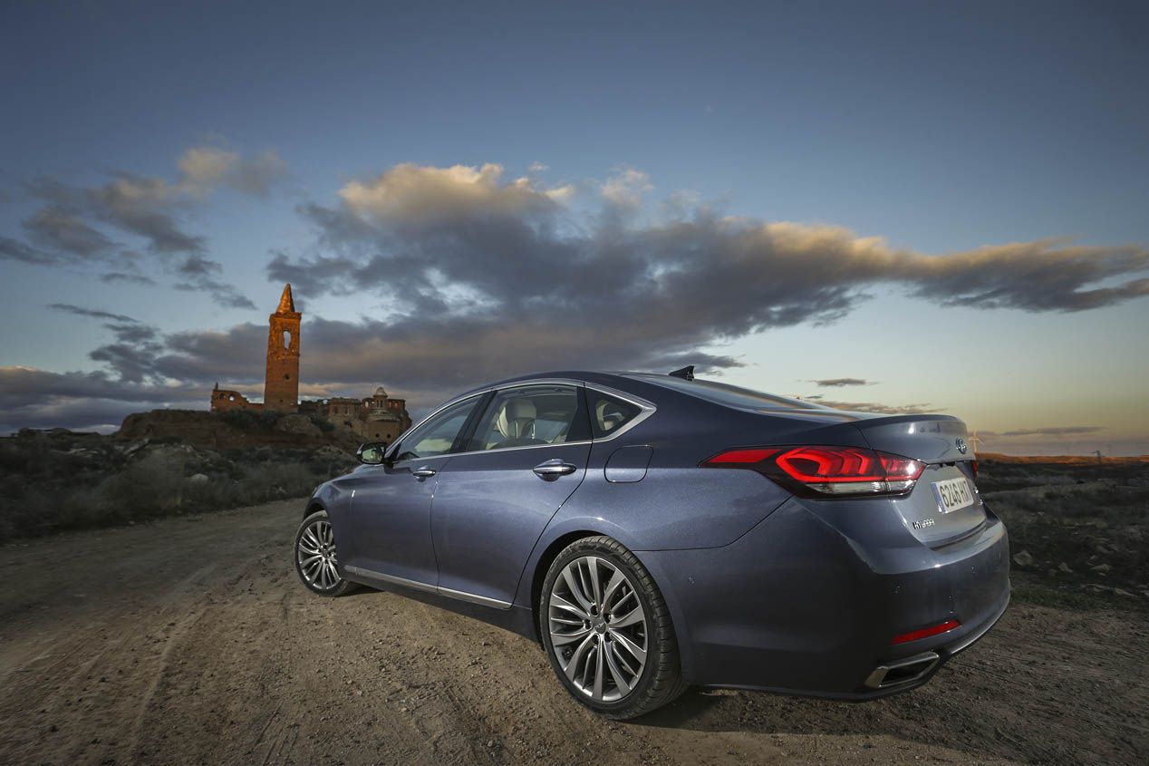 Hyundai Genesis Sedán 3.8 GDI V6, 'Lord Confort'