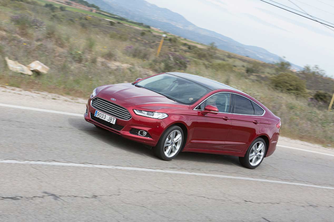 Comparativa: Ford Mondeo 1.5 EcoBoost 160, Mazda 6 2.0 Skyactiv, VW Passat 1.4 TSI ACT 150
