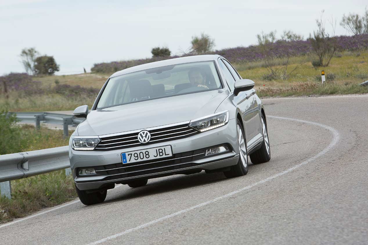 Comparativa: Ford Mondeo 1.5 EcoBoost 160, Mazda 6 2.0 Skyactiv, VW Passat 1.4 TSI ACT 150