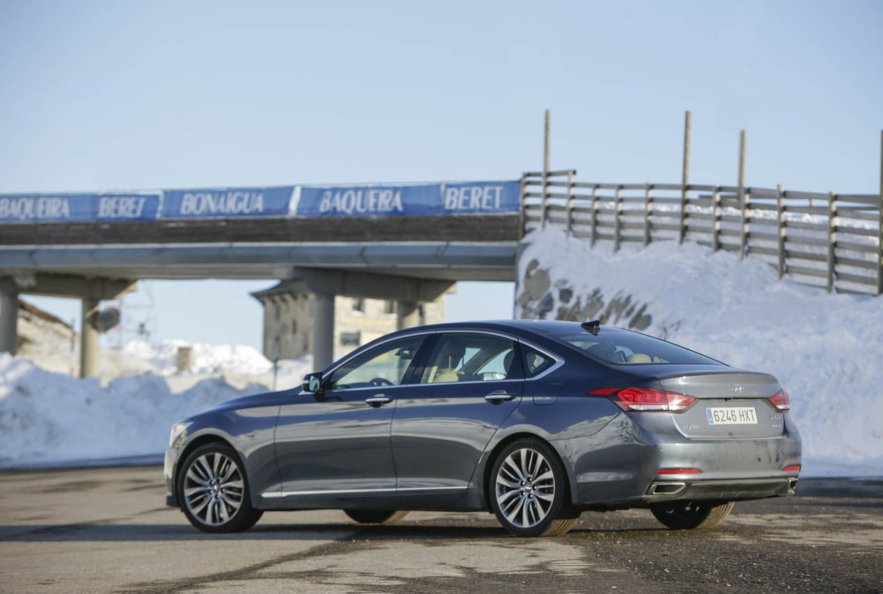 Hyundai Genesis Sedán 3.8 GDI V6, 'Lord Confort'