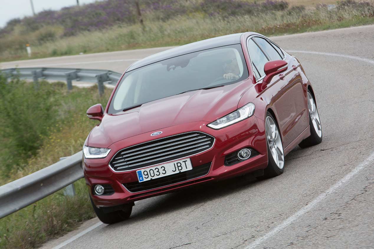 Comparativa: Ford Mondeo 1.5 EcoBoost 160, Mazda 6 2.0 Skyactiv, VW Passat 1.4 TSI ACT 150