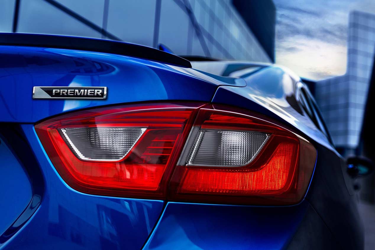 Chevrolet Cruze 2016: más ligero, grande y tecnológico