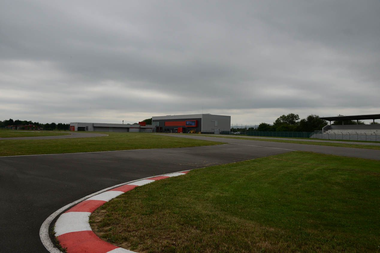 El museo-circuito de Fernando Alonso en Oviedo abre sus puertas