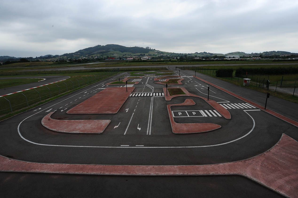 El museo-circuito de Fernando Alonso en Oviedo abre sus puertas