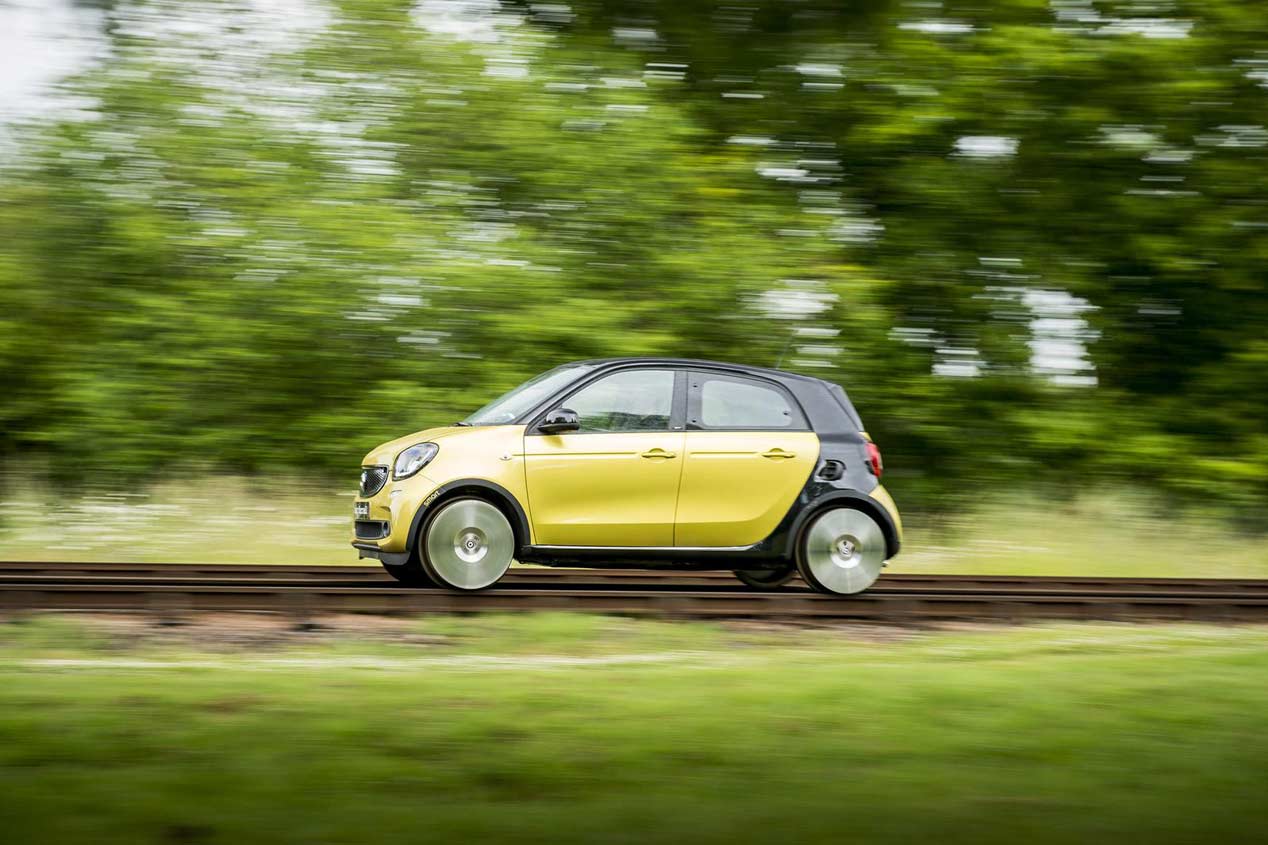 Smart ForFour Forrail: el tren más pequeño del mundo