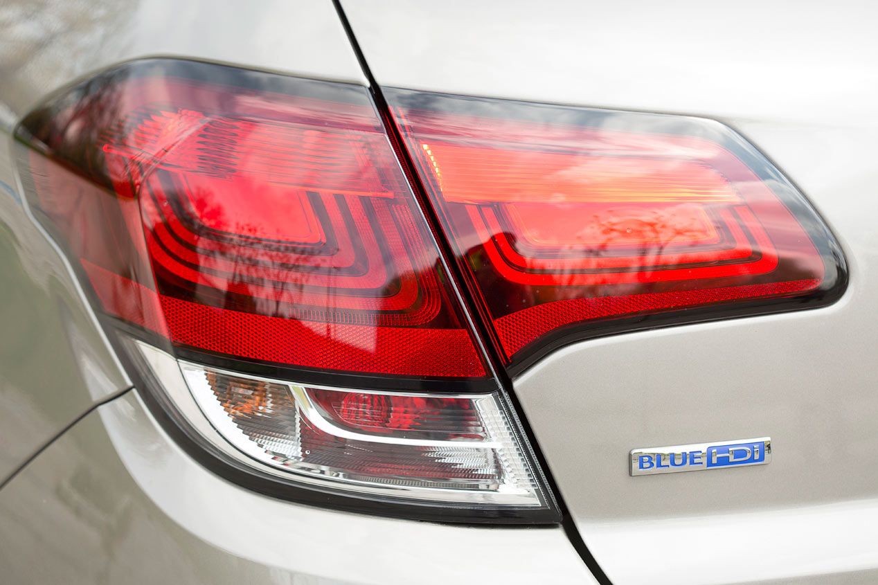 Ford Focus 1.6 TDCi 115 contra Citroën C4 1.6 BlueHDi 120