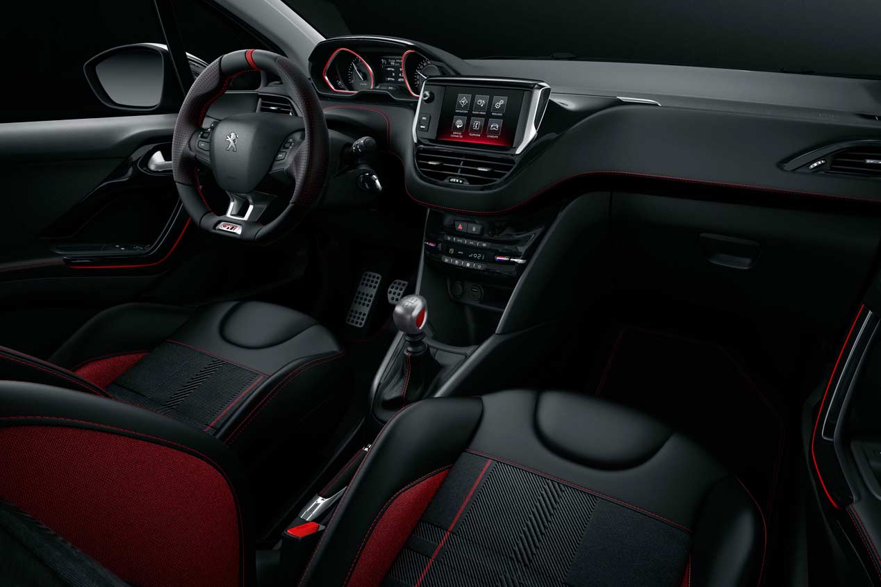 Peugeot 208 GTi y GTi by Peugeot Sport
