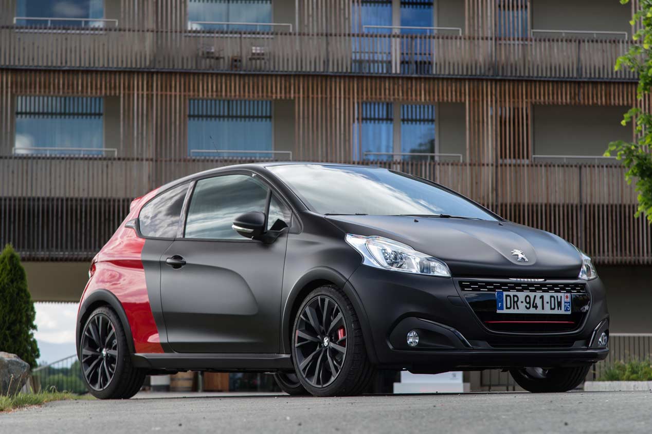 Peugeot 208 GTi y GTi by Peugeot Sport