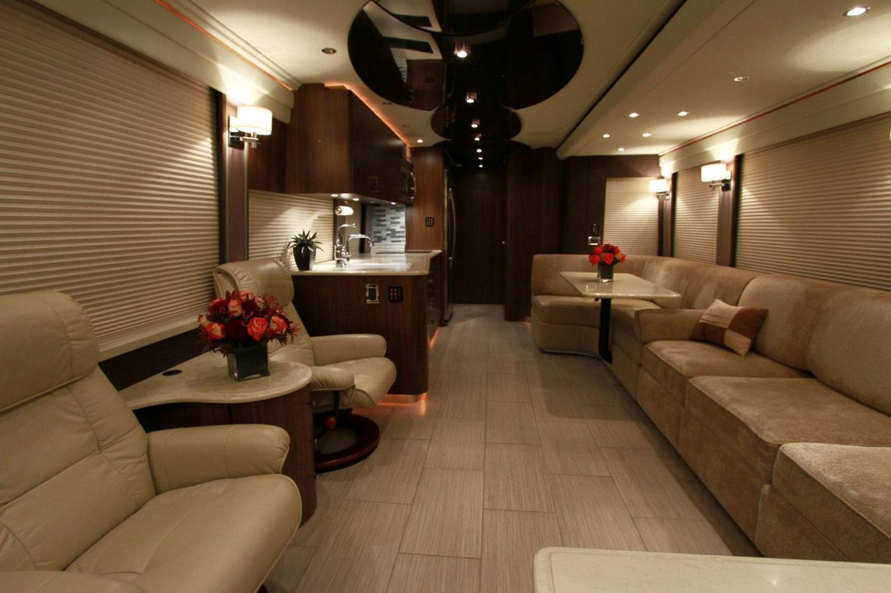 Las autocaravanas más bestias de los famosos