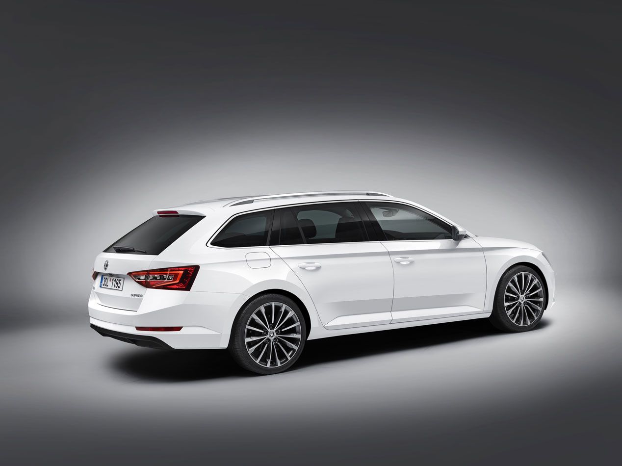 Primera prueba: Skoda Superb Combi, amplio y elegante
