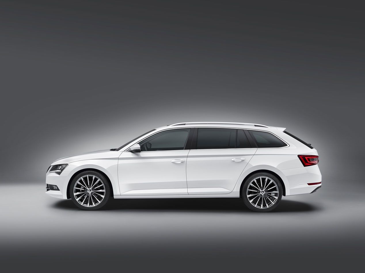 Primera prueba: Skoda Superb Combi, amplio y elegante