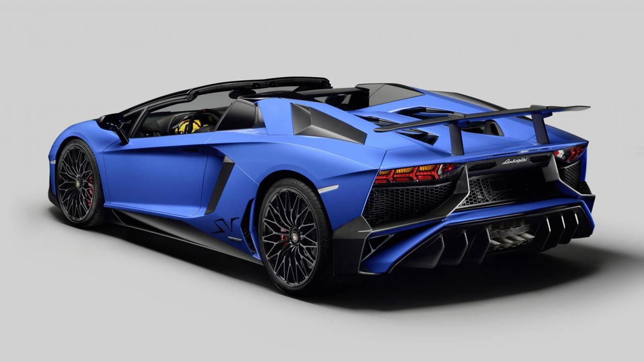Lamborghini Aventador LP750-4 SV Roadster