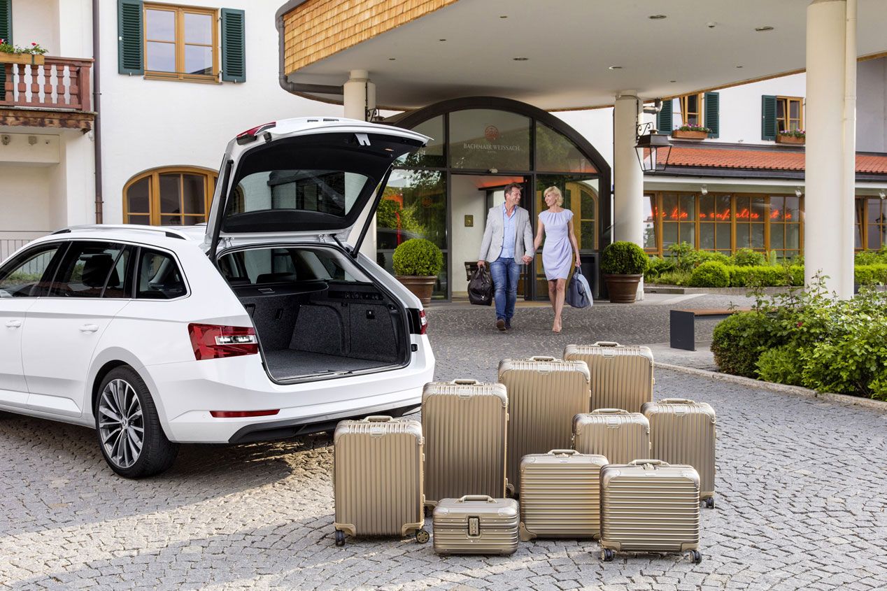Primera prueba: Skoda Superb Combi, amplio y elegante