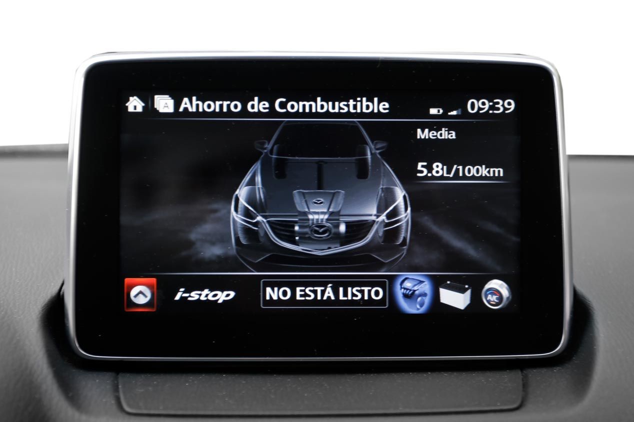 Mazda CX-3, ¿es un coche para mujeres? Vídeo