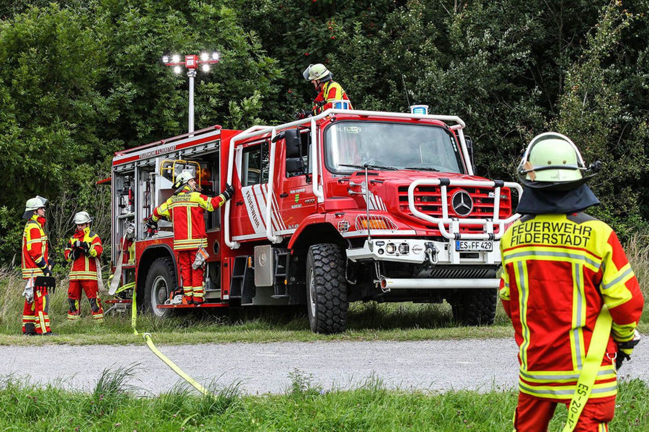 Mercedes Zetros, preparado para combatir los incendios
