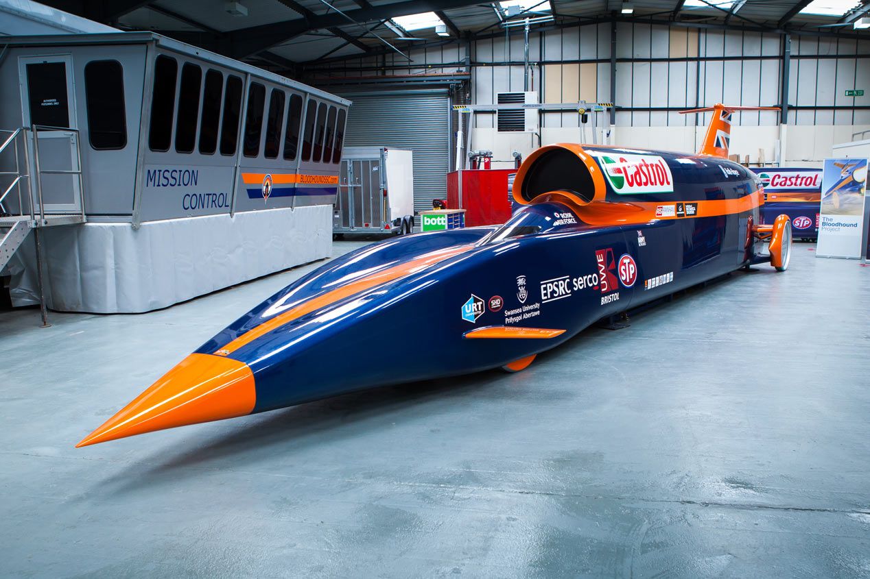 Bloodhound SSC, más rápido que una bala para batir el récord de velocidad