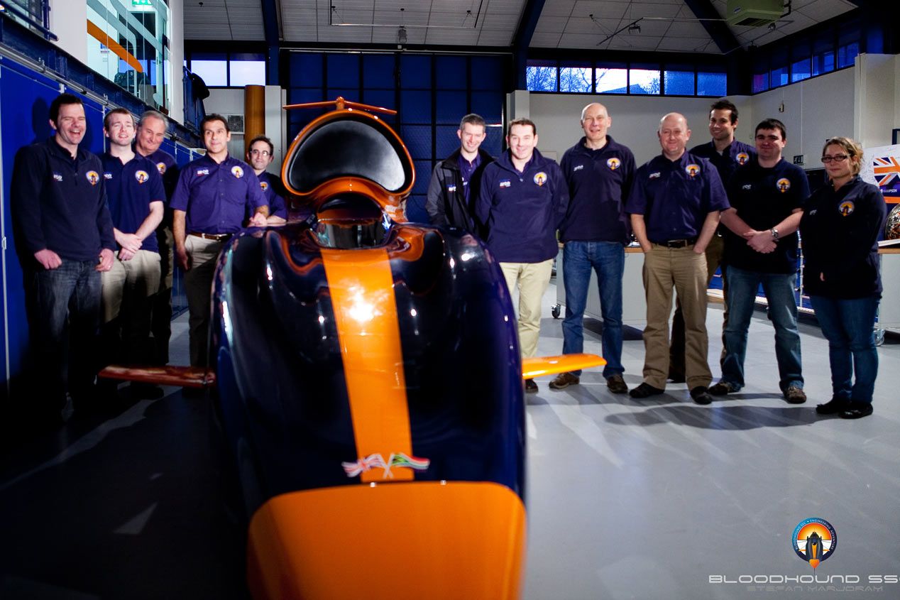 Bloodhound SSC, más rápido que una bala para batir el récord de velocidad