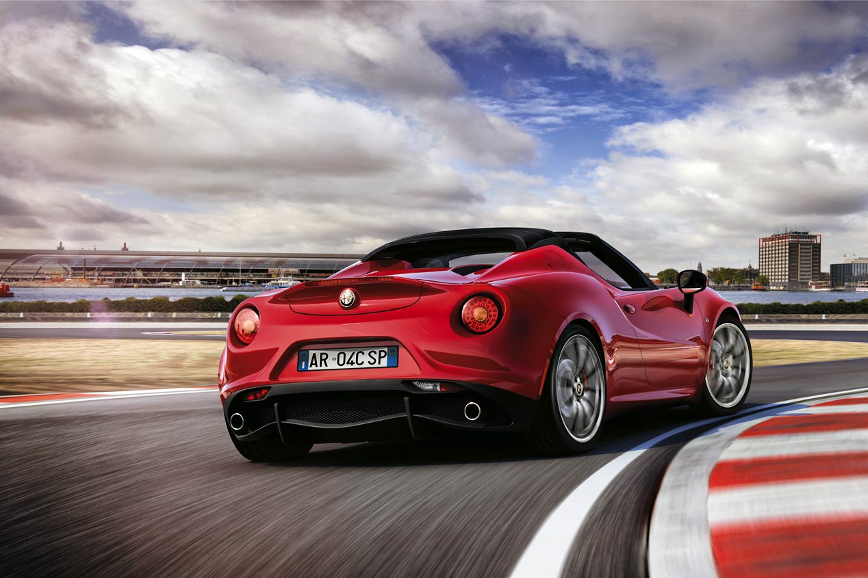 Primera prueba: Alfa Romeo 4C Spider, pura excitación