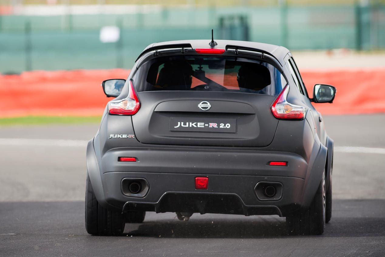 Primera prueba: Nissan Juke R 2.0, musculoso
