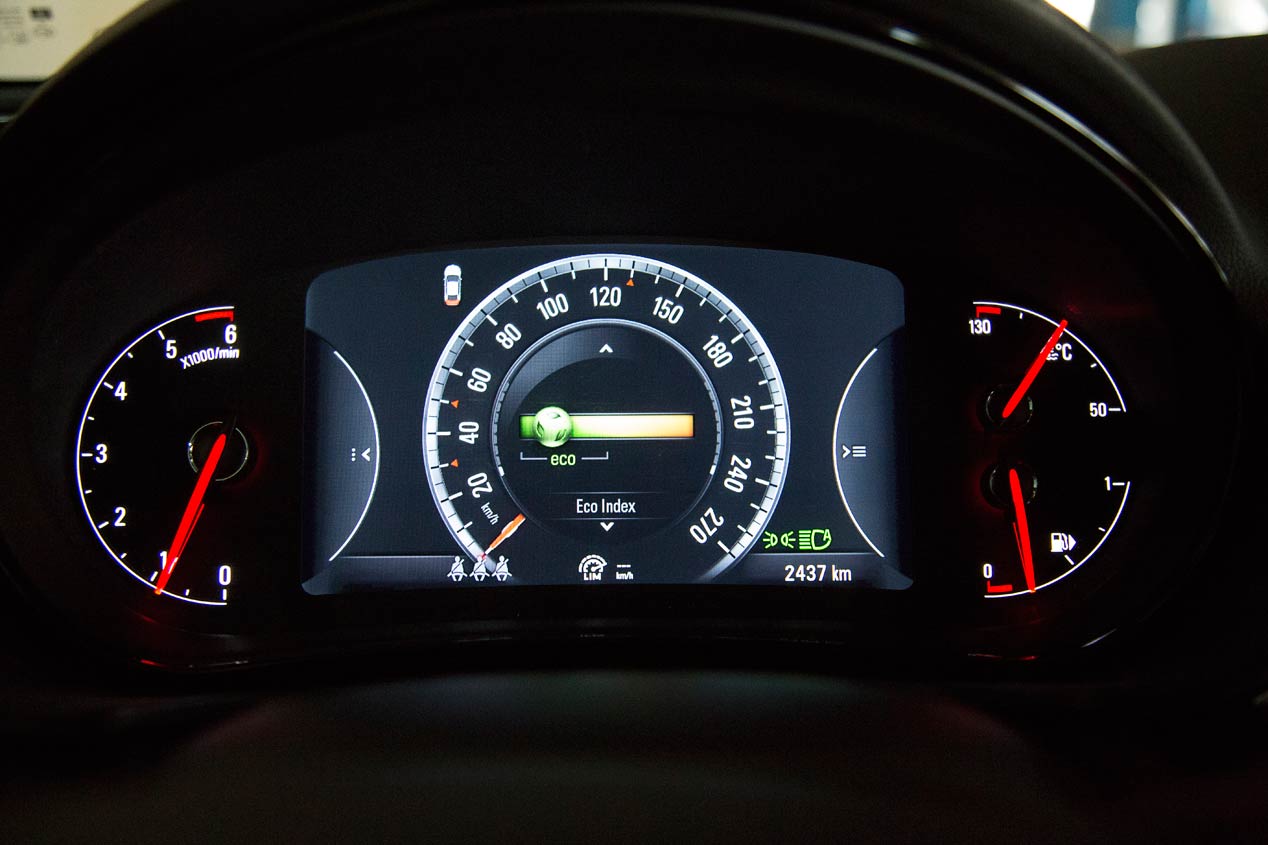 Comparativa: Opel Insignia 2.0 CDTi vs VW Passat 2.0 TDI DSG