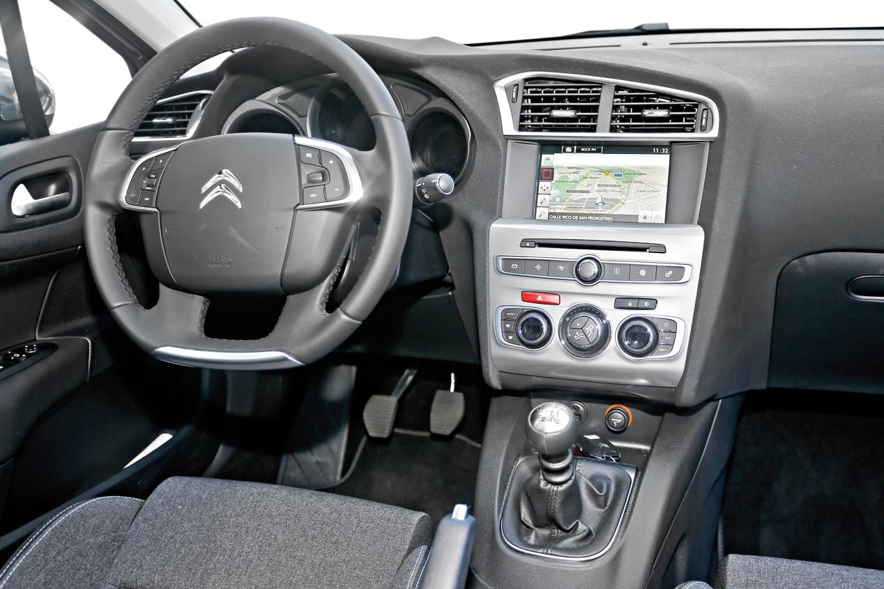 Citroën C4 1.6 BlueHDi contra DS 4 1.6 BlueHDi y Peugeot 308 1.6 BlueHDI