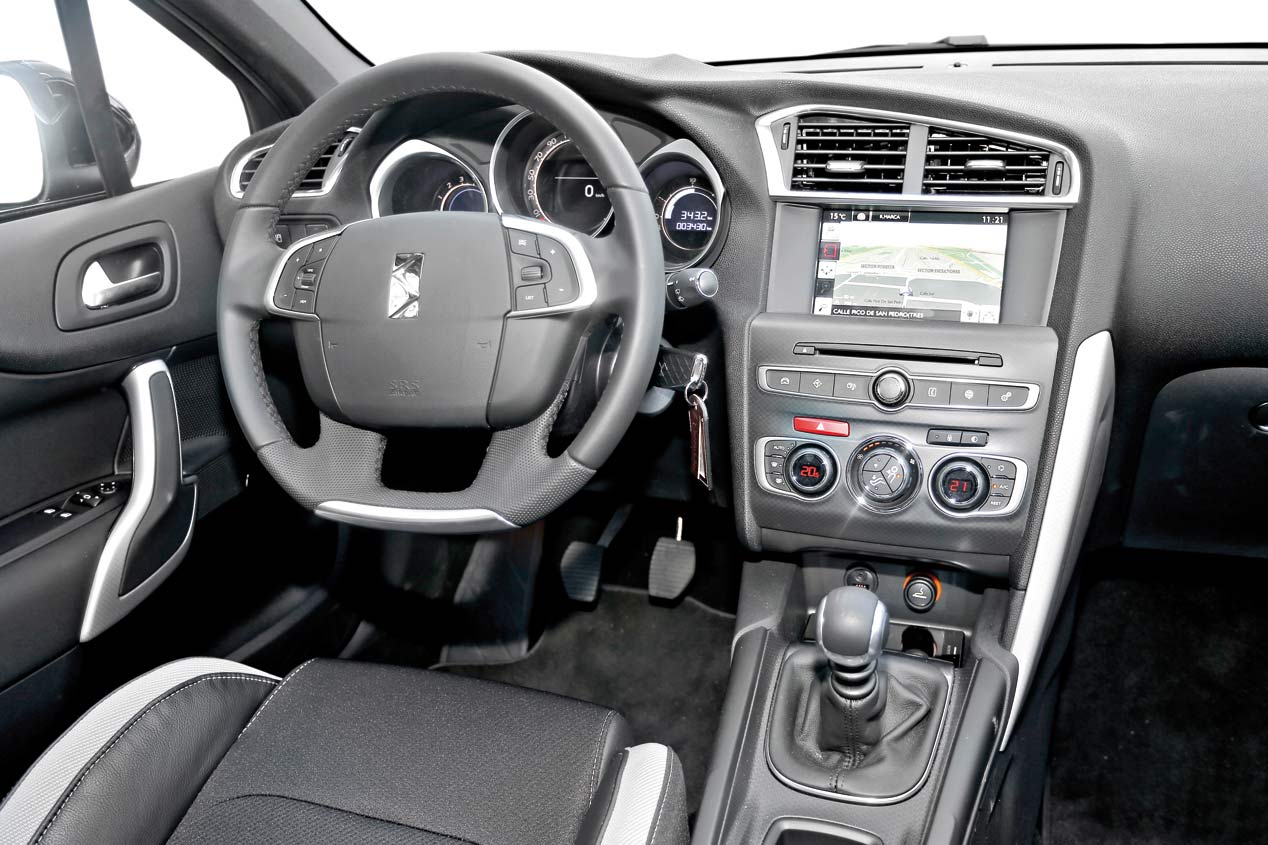 Citroën C4 1.6 BlueHDi contra DS 4 1.6 BlueHDi y Peugeot 308 1.6 BlueHDI