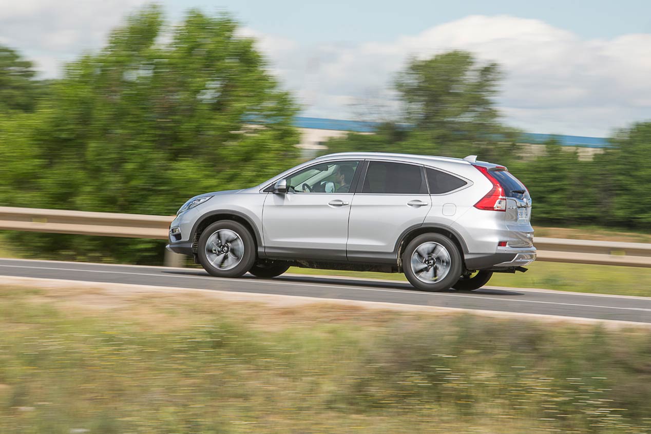 Honda Civic Tourer o Honda CR-V: ¿cuál interesa más?