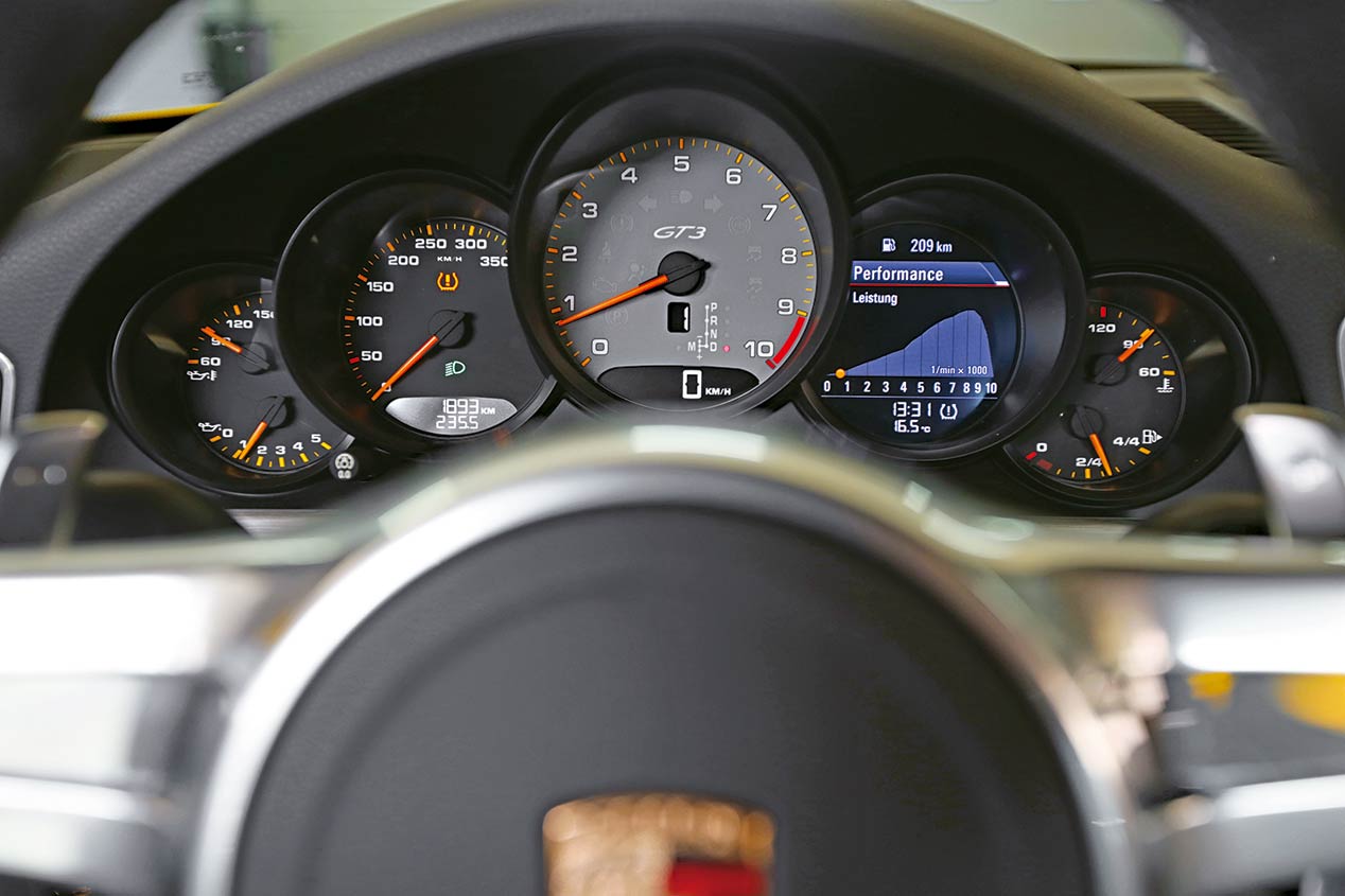 Comparativa: Porsche 911 Carrera S, 911 Carrera GTS y 911 GT3. ¿Cuál es el mejor?