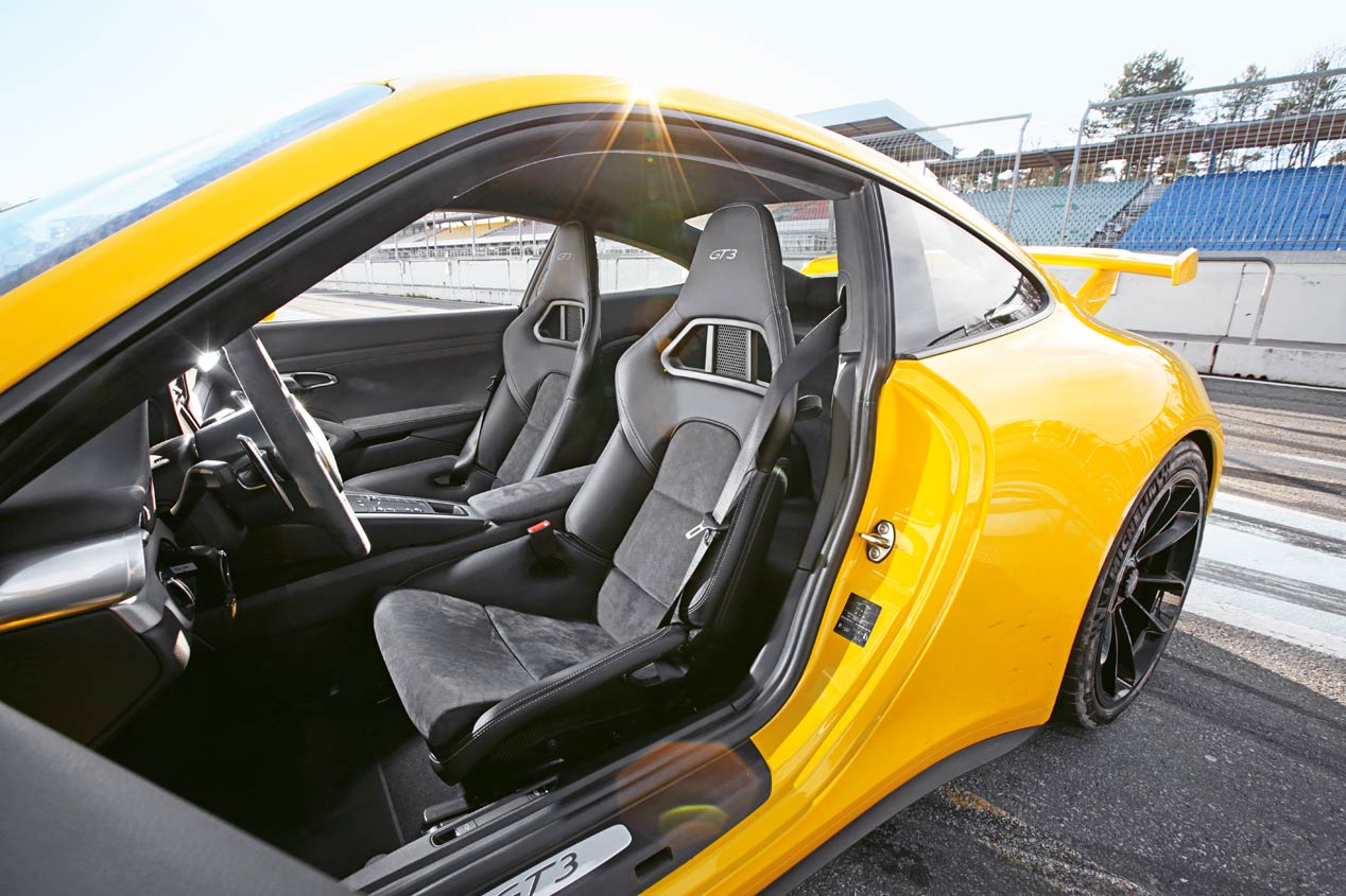 Comparativa: Porsche 911 Carrera S, 911 Carrera GTS y 911 GT3. ¿Cuál es el mejor?