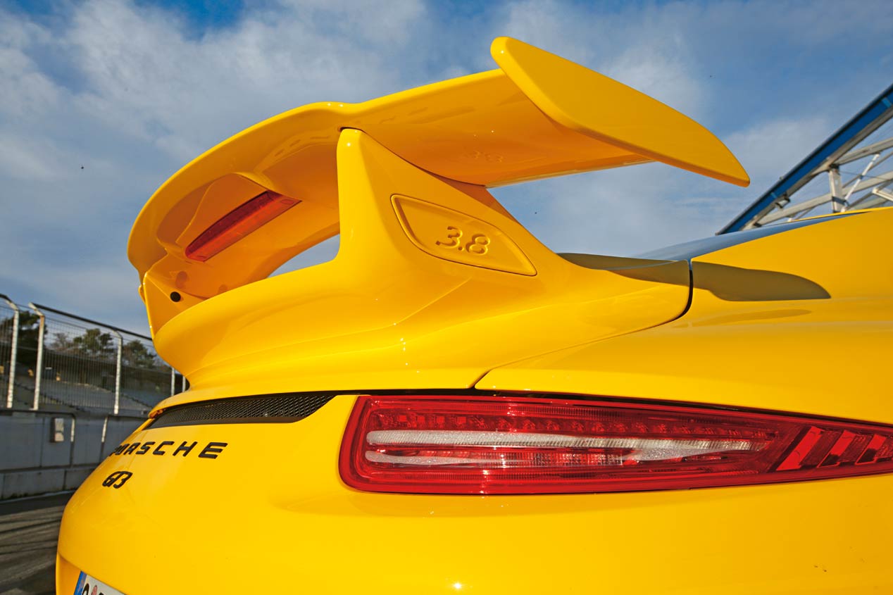Comparativa: Porsche 911 Carrera S, 911 Carrera GTS y 911 GT3. ¿Cuál es el mejor?