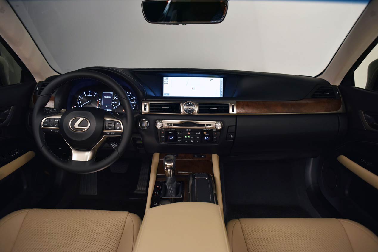 Lexus GS 2016, rediseñado y re-equipado