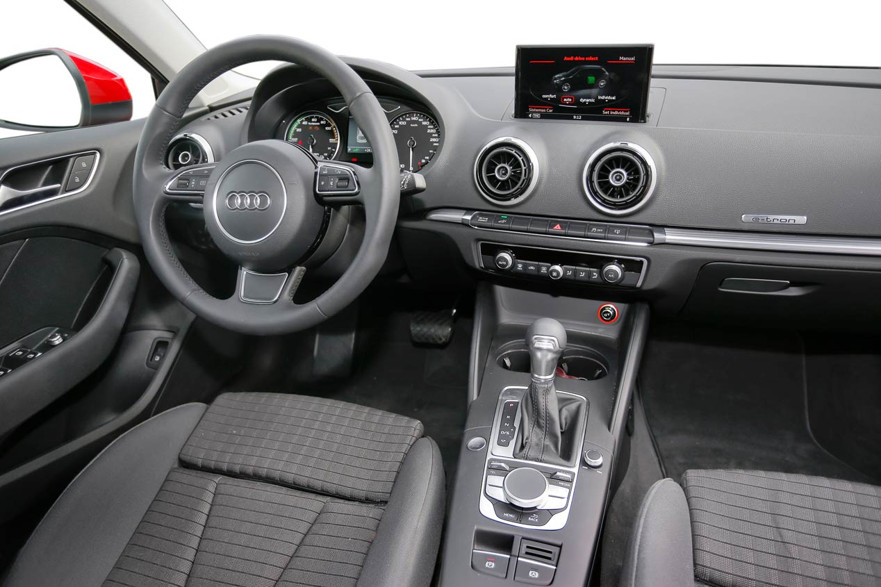 Comparativa: Audi A3 Sportback e-tron contra VW Golf GTE