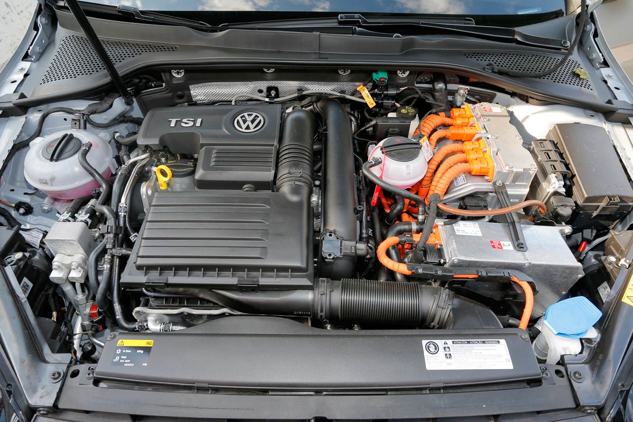 Comparativa: Audi A3 Sportback e-tron contra VW Golf GTE