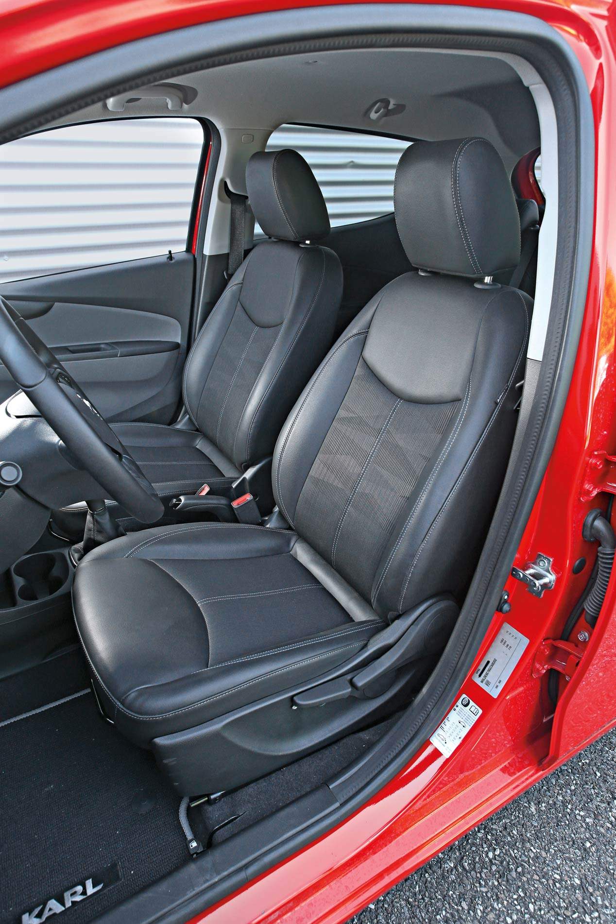 Opel Karl, Hyundai i10, Renault Clio y VW Up!, ¿cuál ofrece el mejor espacio interior?