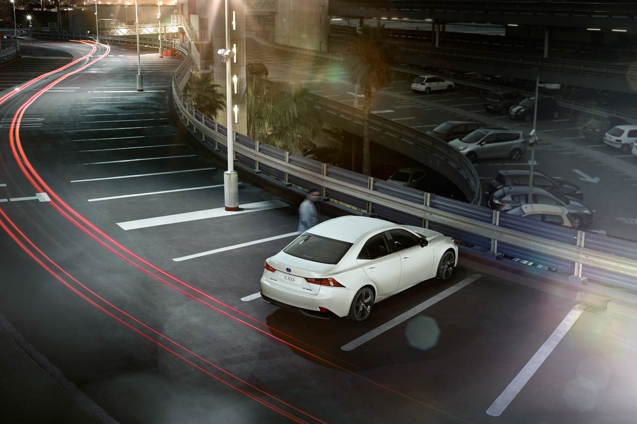 Lexus IS 300h Sport Edition