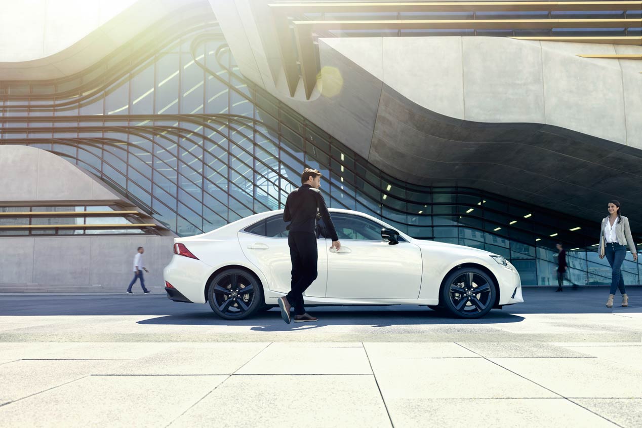 Lexus IS 300h Sport Edition